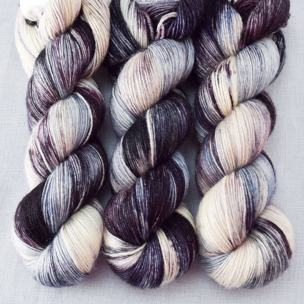 Morticia - Miss Babs Katahdin 437 Yarn