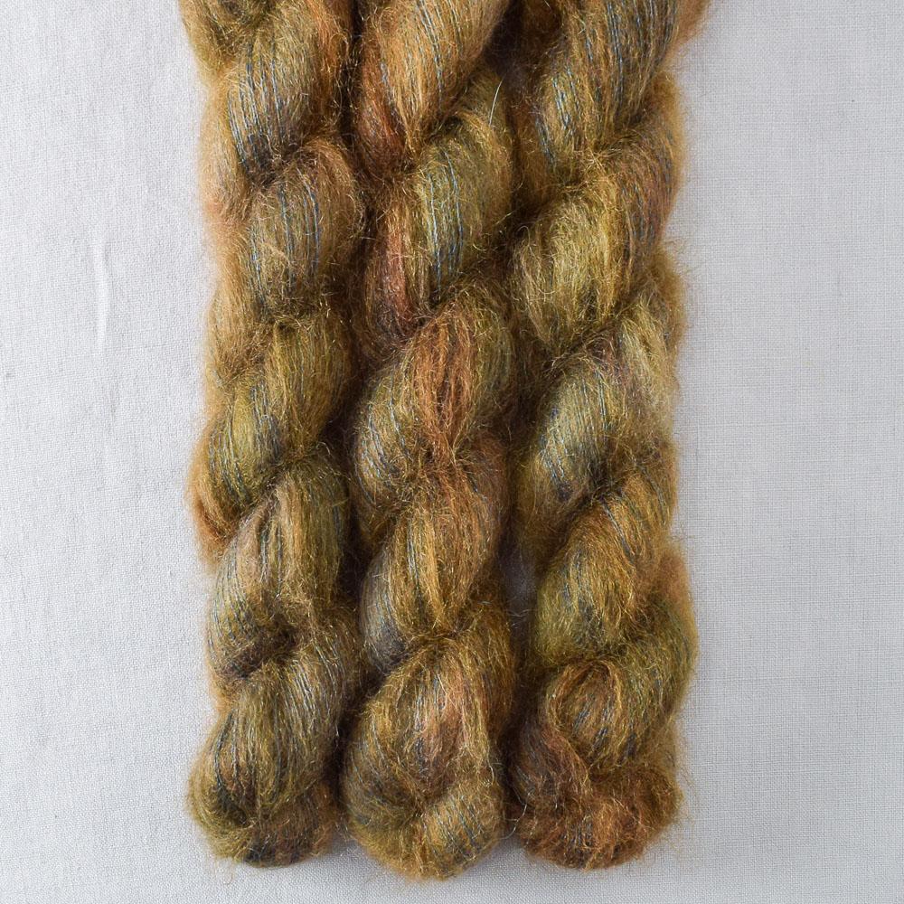 Murk - Miss Babs Moonglow yarn
