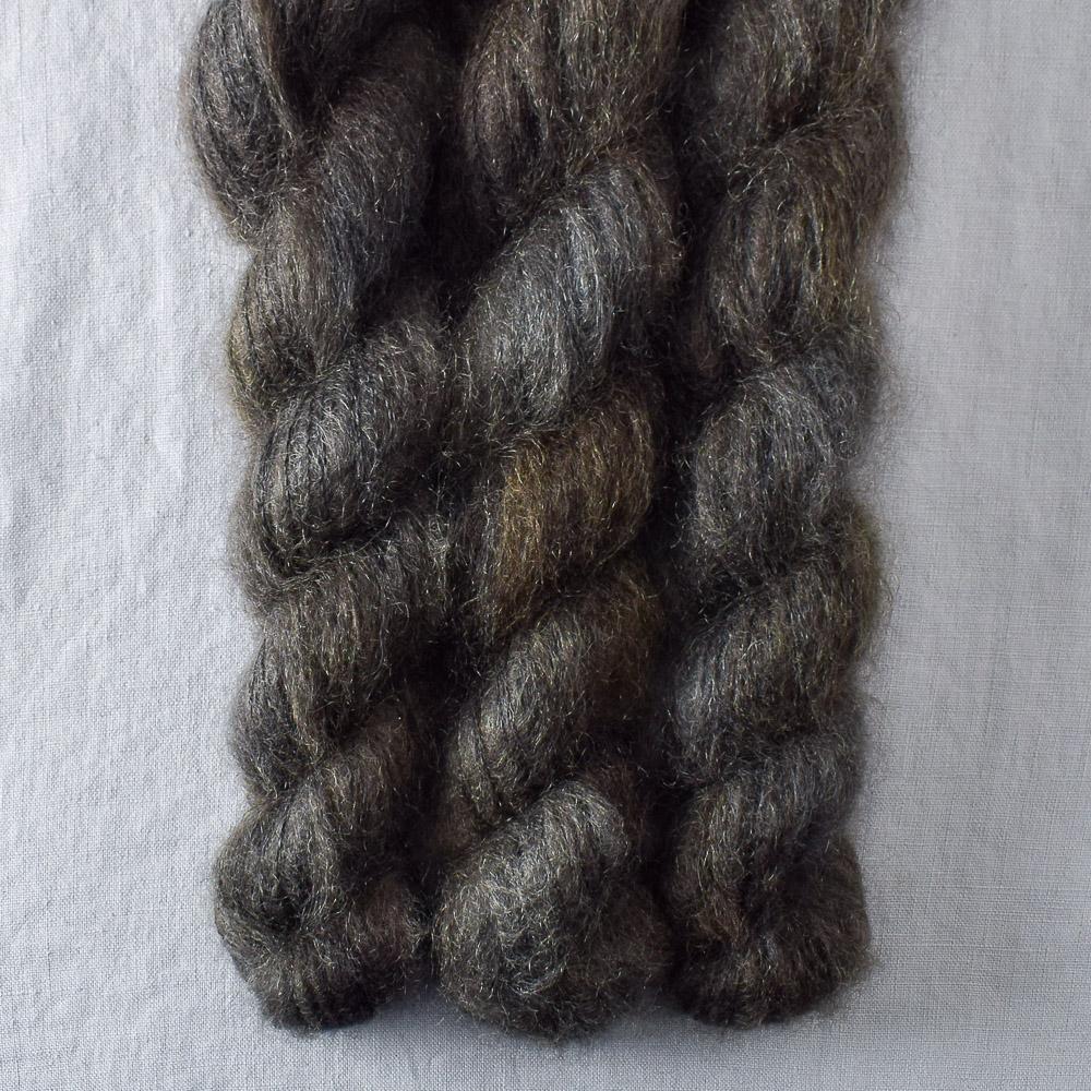 Obsidian - Miss Babs Moonglow yarn