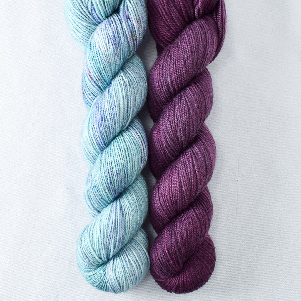 Officer of the Paw, Tulipa - Miss Babs 2-Ply Duo