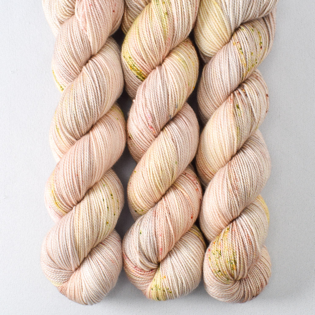 Paw Prints - Miss Babs Yummy 2-Ply superwash Merino wool yarn