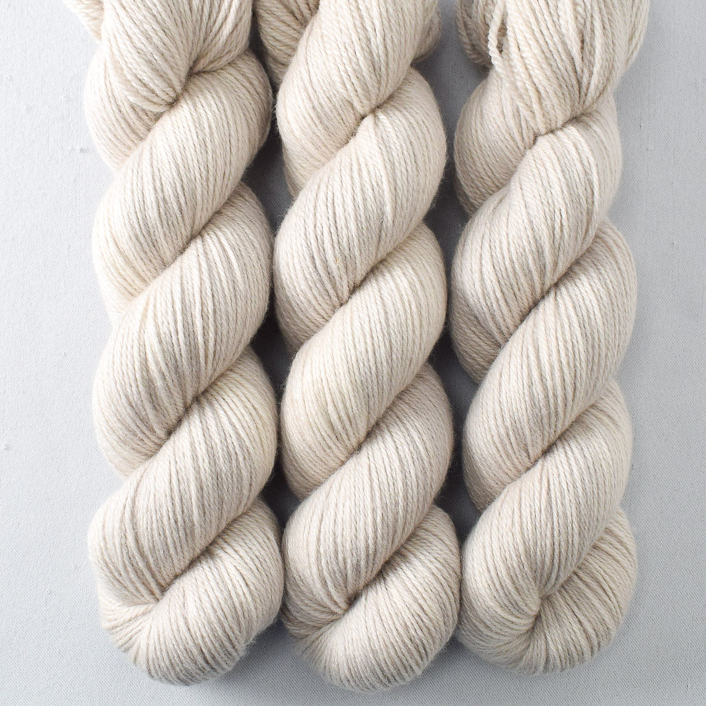 Plover - Miss Babs Killington 350 yarn