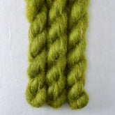 Raizome - Miss Babs Moonglow yarn