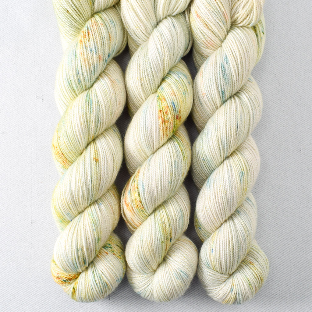 Refreshing - Miss Babs Avon yarn
