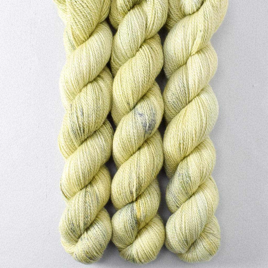 Restful - Miss Babs Yet yarn