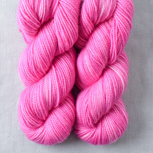 Ruchbah - Miss Babs 2-Ply Toes yarn