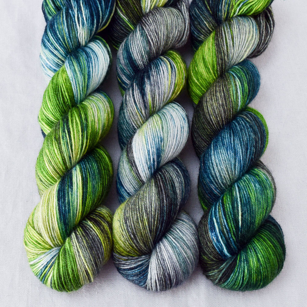 Shaken not Stirred - Miss Babs Katahdin 437 yarn