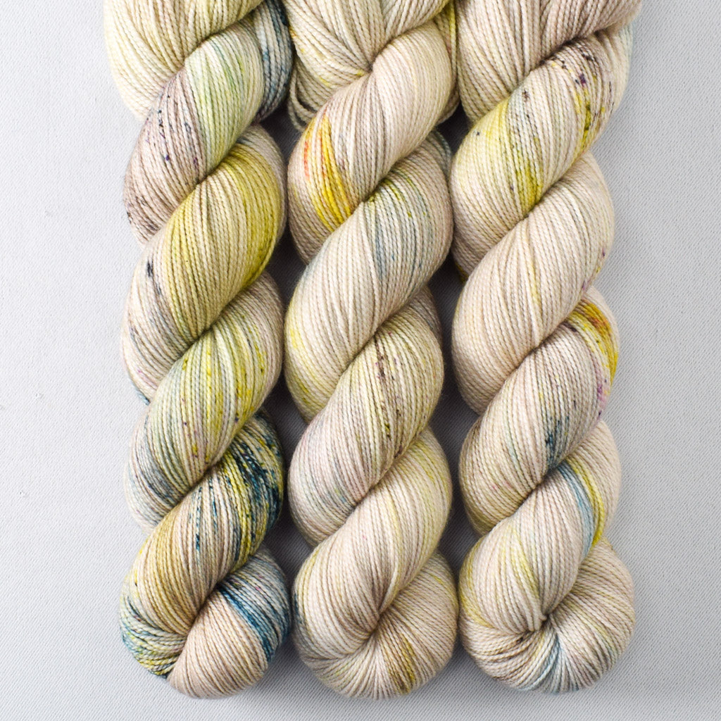 Shindig - Miss Babs Yummy 2-Ply yarn