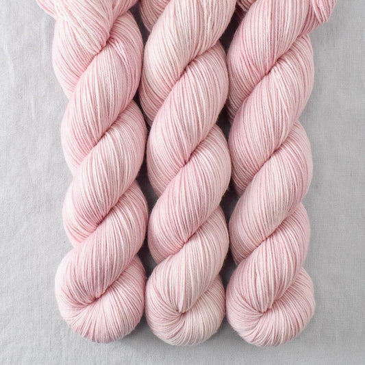 Sugar - Miss Babs Putnam yarn