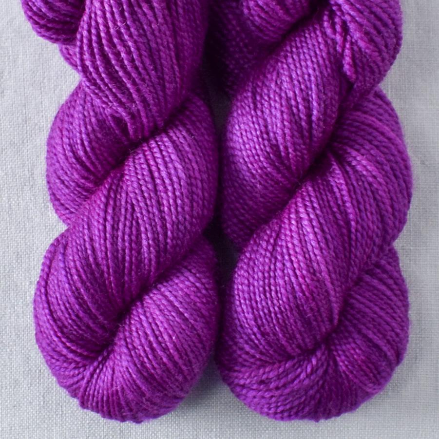 Sweet Gum - Miss Babs Yummy 2-Ply Toes superwash Merino wool yarn