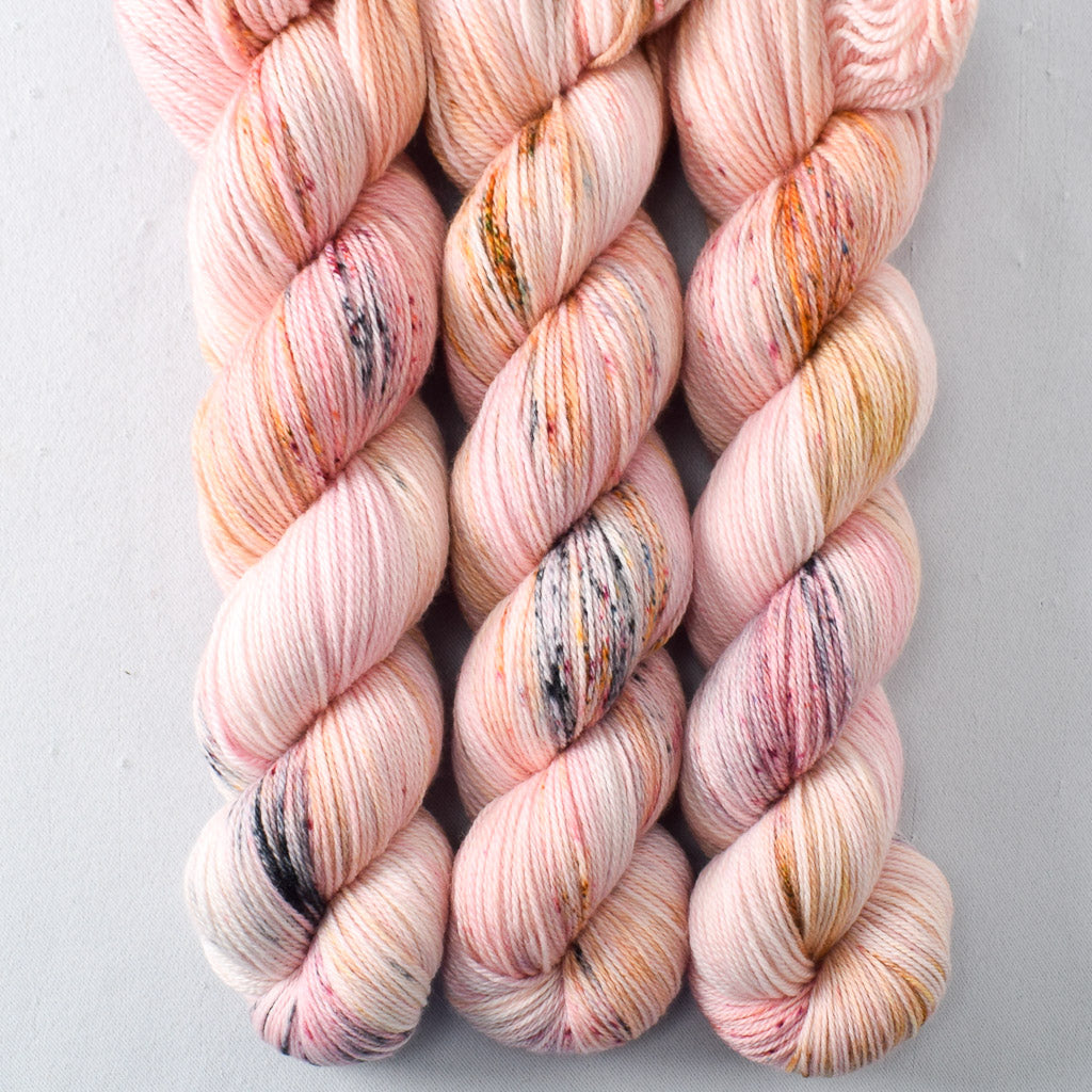 Tropical Sunset - Miss Babs Caroline merino-cashmere-nylon yarn