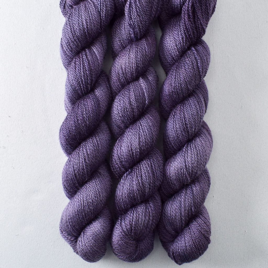 Urfa - Miss Babs Yet yarn
