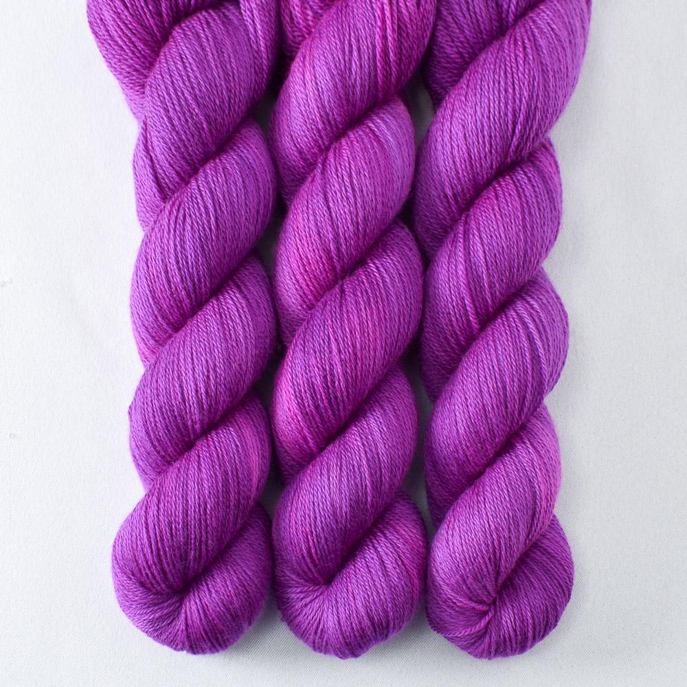 Violaceous - Miss Babs Caroline merino-cashmere-nylon yarn