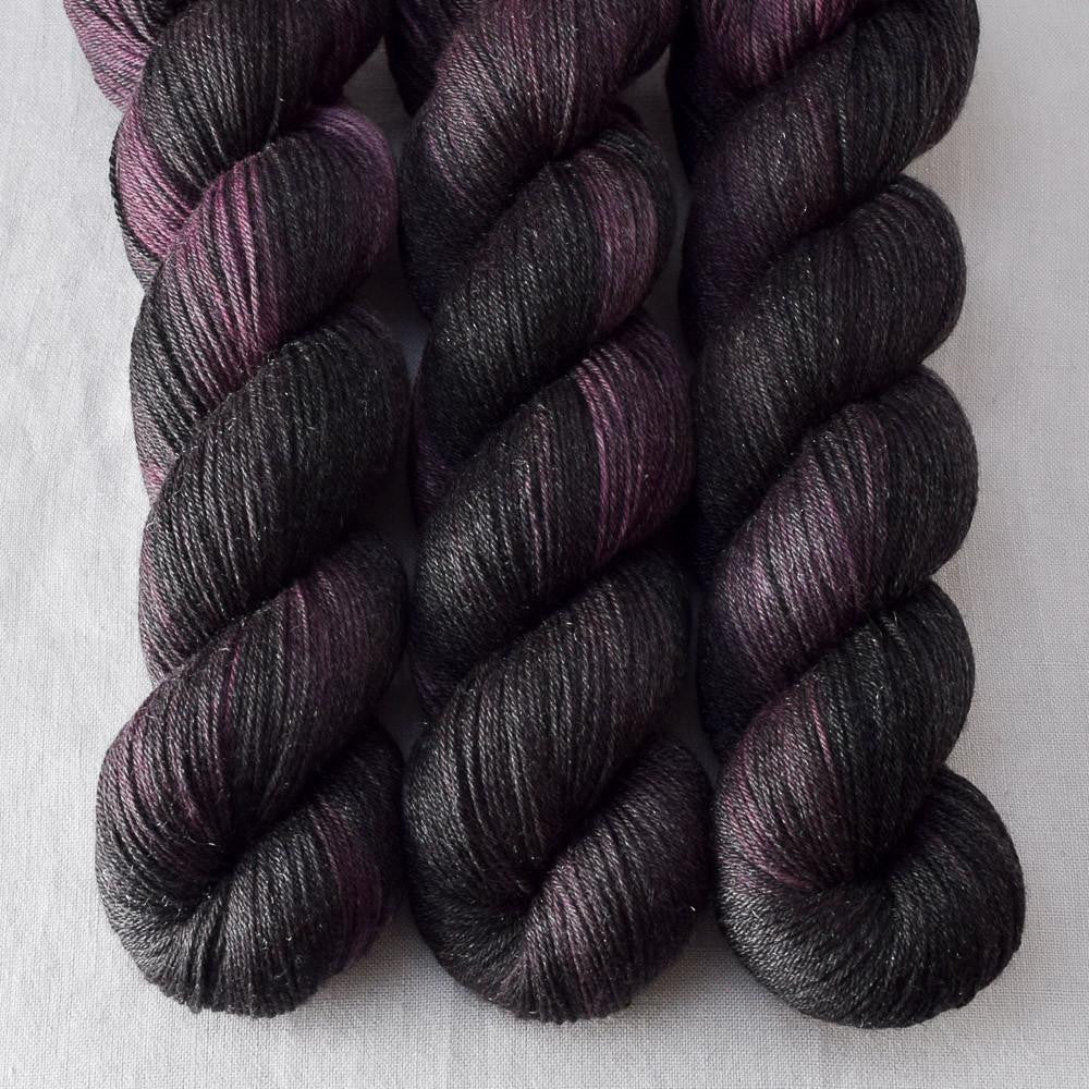 You Rang? - Miss Babs Tarte yarn