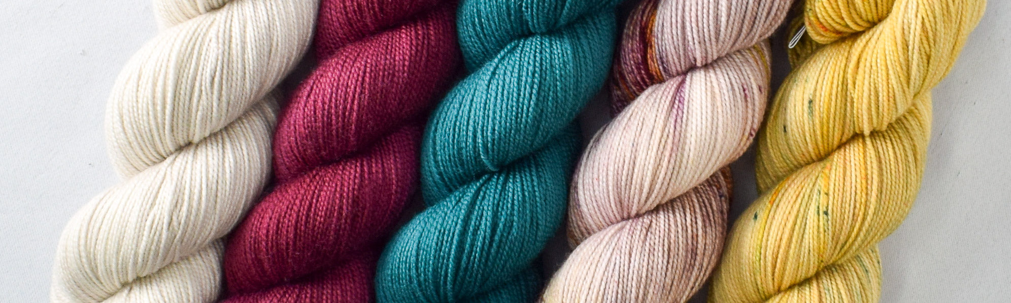 Aurora Cabin Shawl Sets