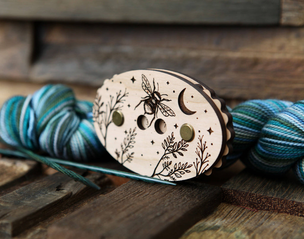 Sunrise Grove - Bee-Themed Cherry Wood Knitting Row Counter