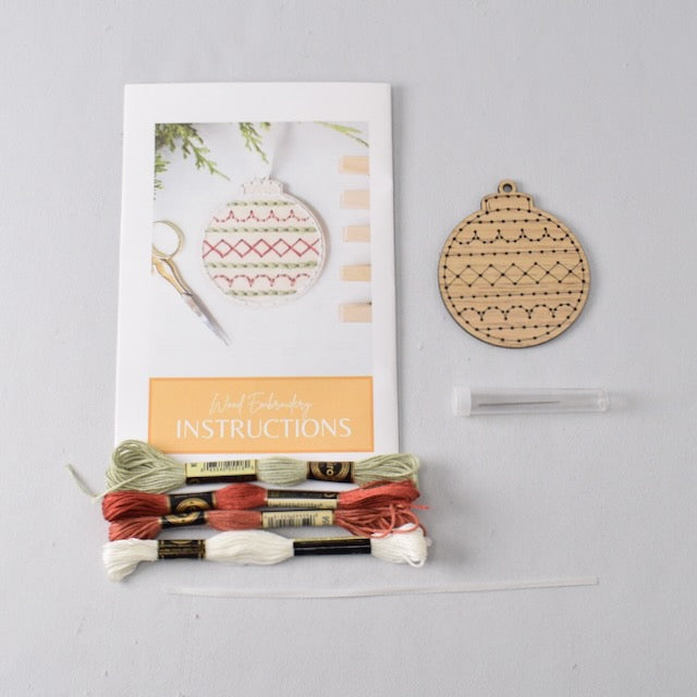 HNB House Christmas Glass Ball Ornament Embroidery DIY Kit (Style 2)