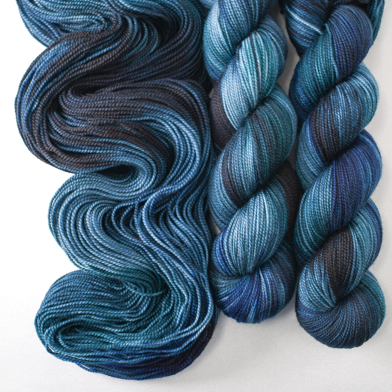 Abyss - Miss Babs Yummy 2-Ply yarn