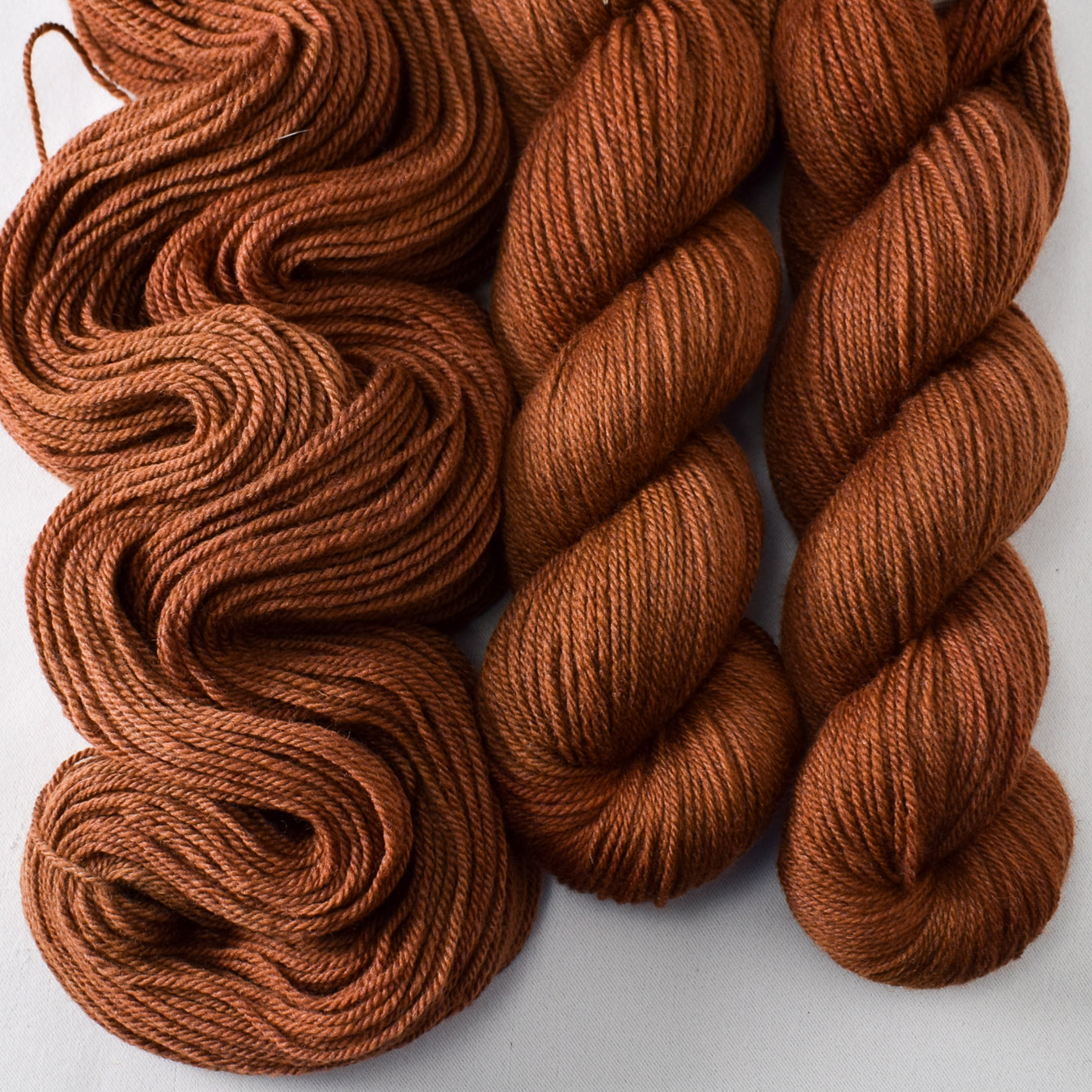 Artisan - Miss Babs Killington 350 yarn