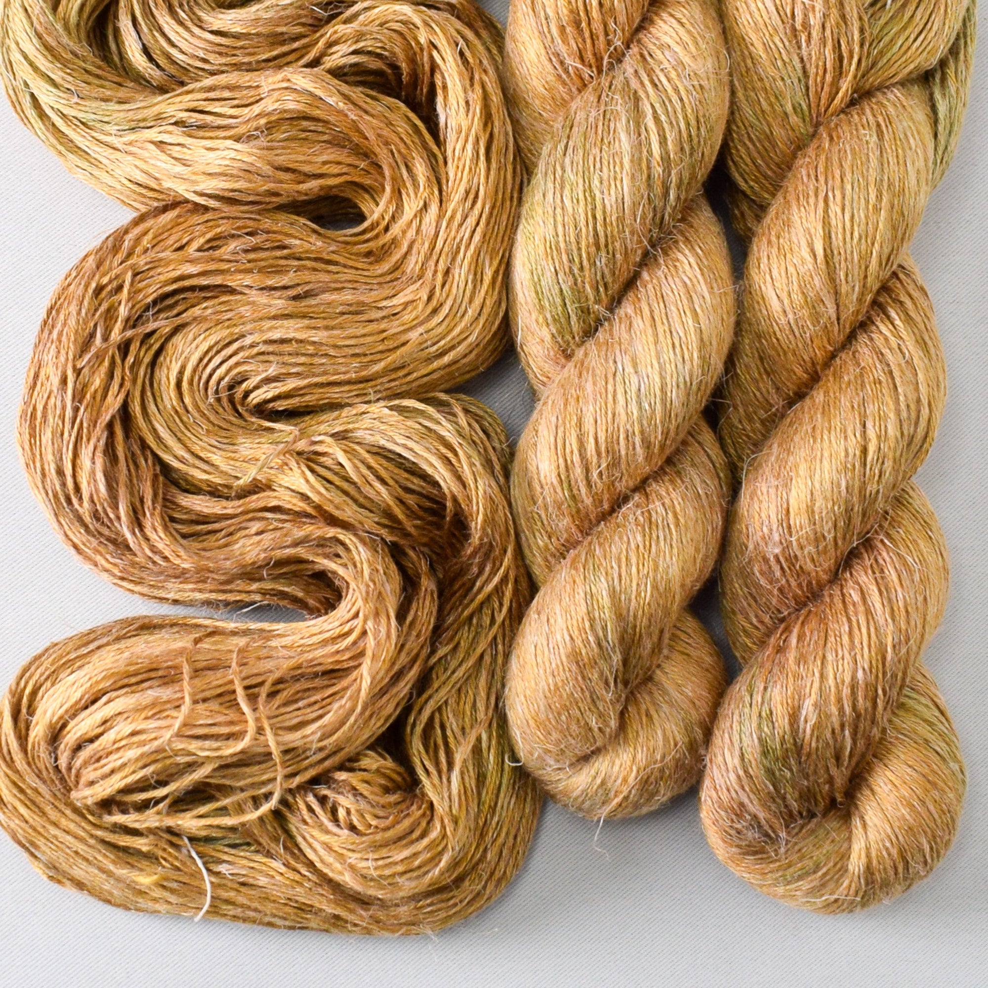 Bahia Grass - Miss Babs Damask yarn