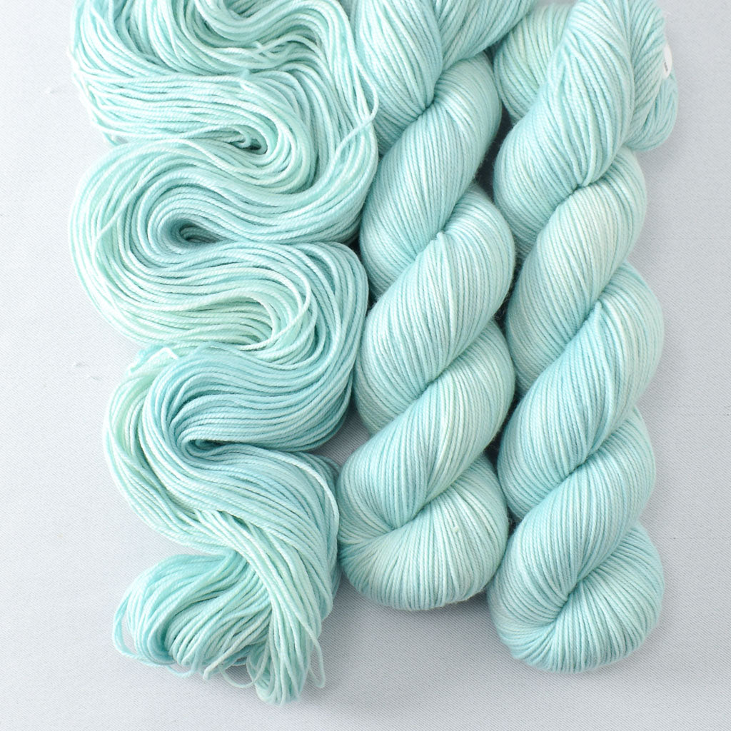 Beach Chair - Miss Babs Laurel Falls yarn