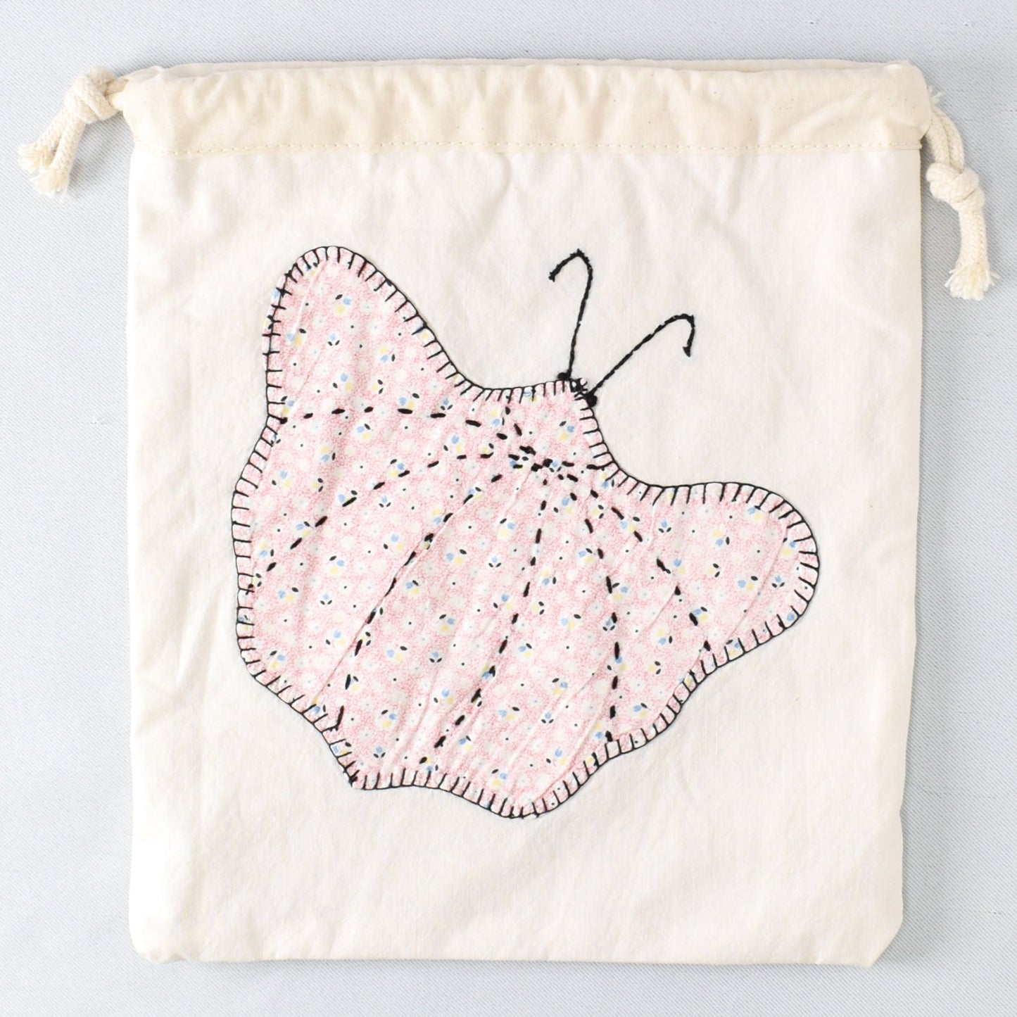 Butterfly Drawstring Pouch with Mountain Meadow yarn - BB023