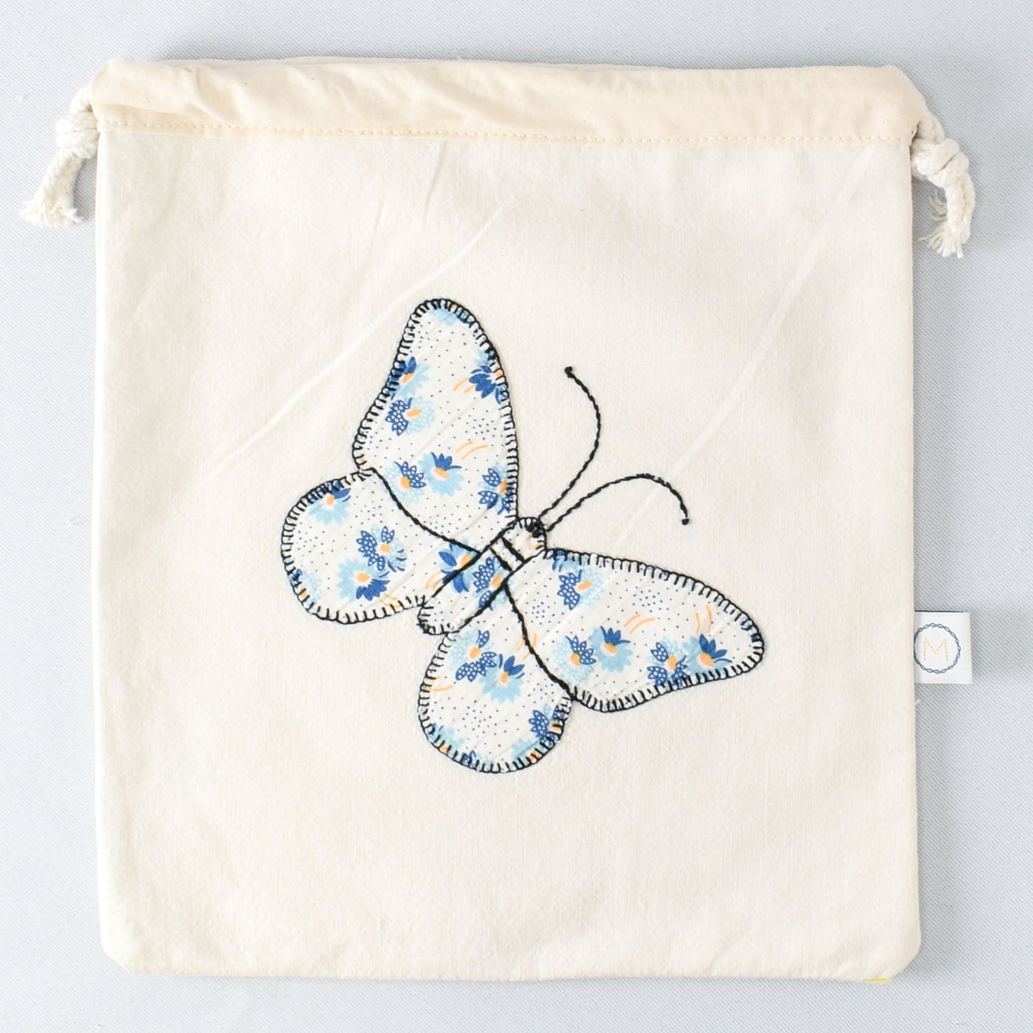 Butterfly Drawstring Pouch with Mountain Meadow yarn - BB071