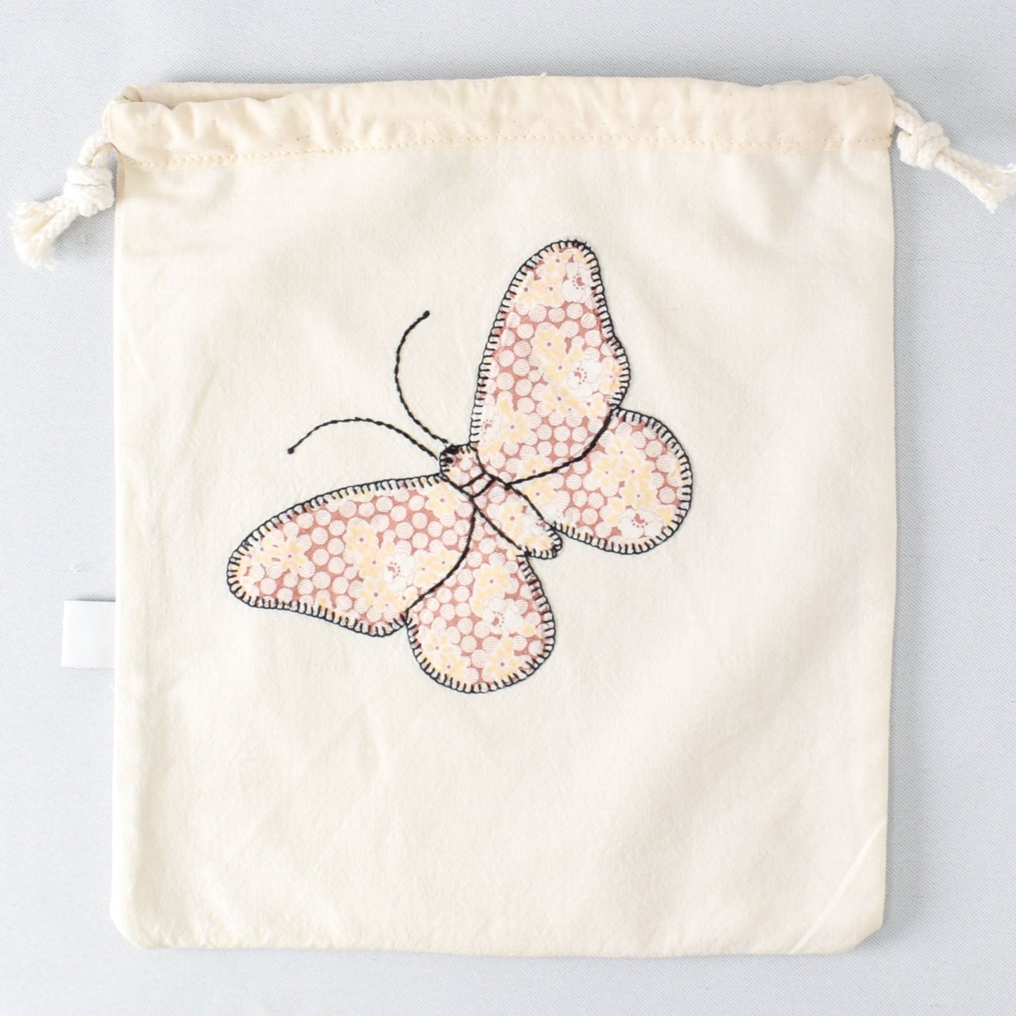 Butterfly Drawstring Pouch with Mountain Meadow yarn - BB071