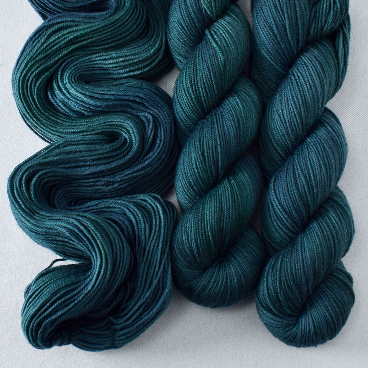 Blackwatch - Miss Babs Laurel Falls Shaniko Merino wool yarn