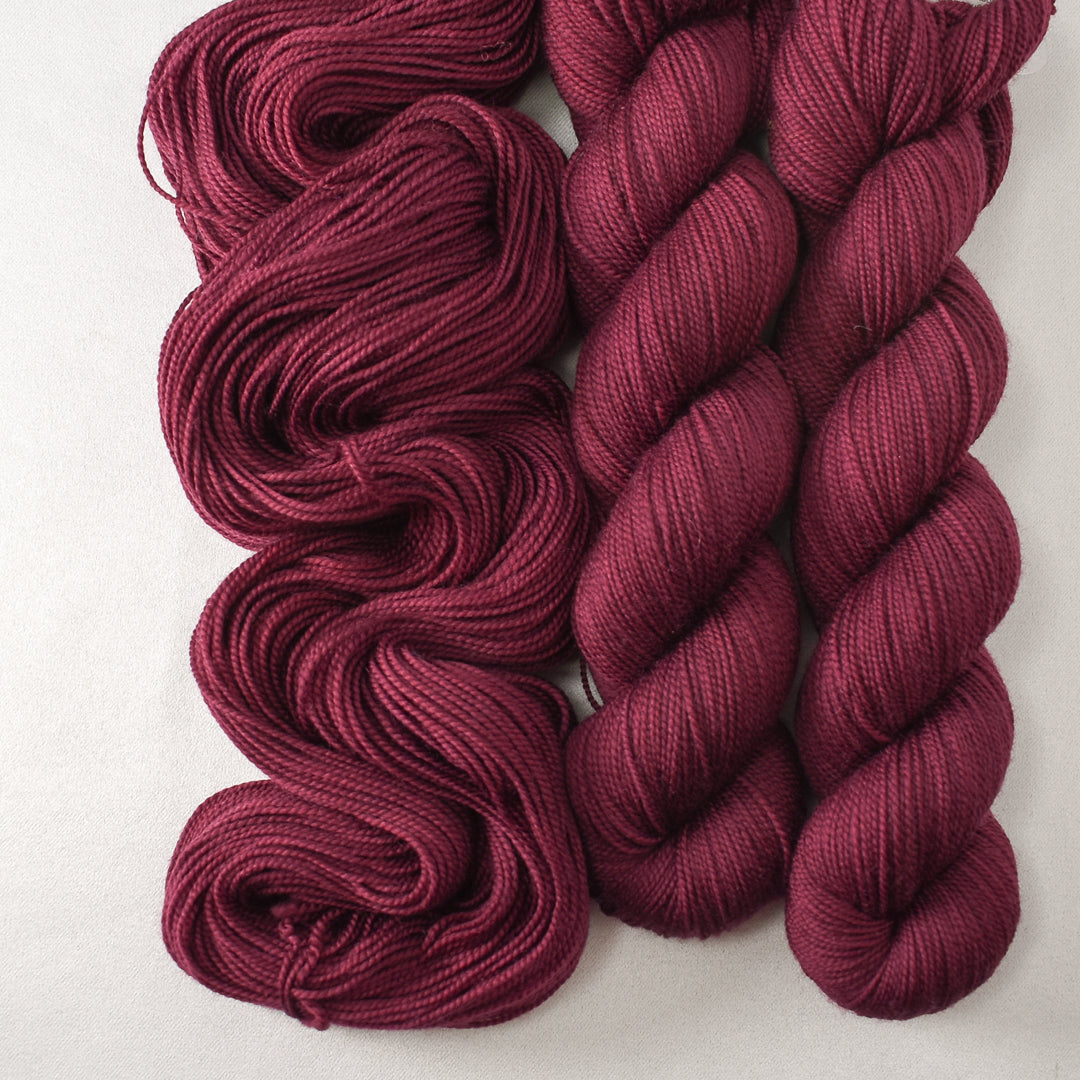 Bloodstone - Miss Babs Yummy 2-Ply yarn