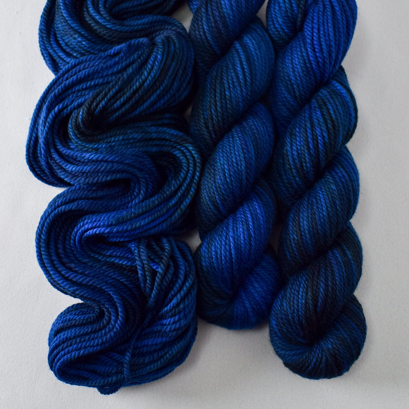 Blue Ridge - Miss Babs K2 yarn