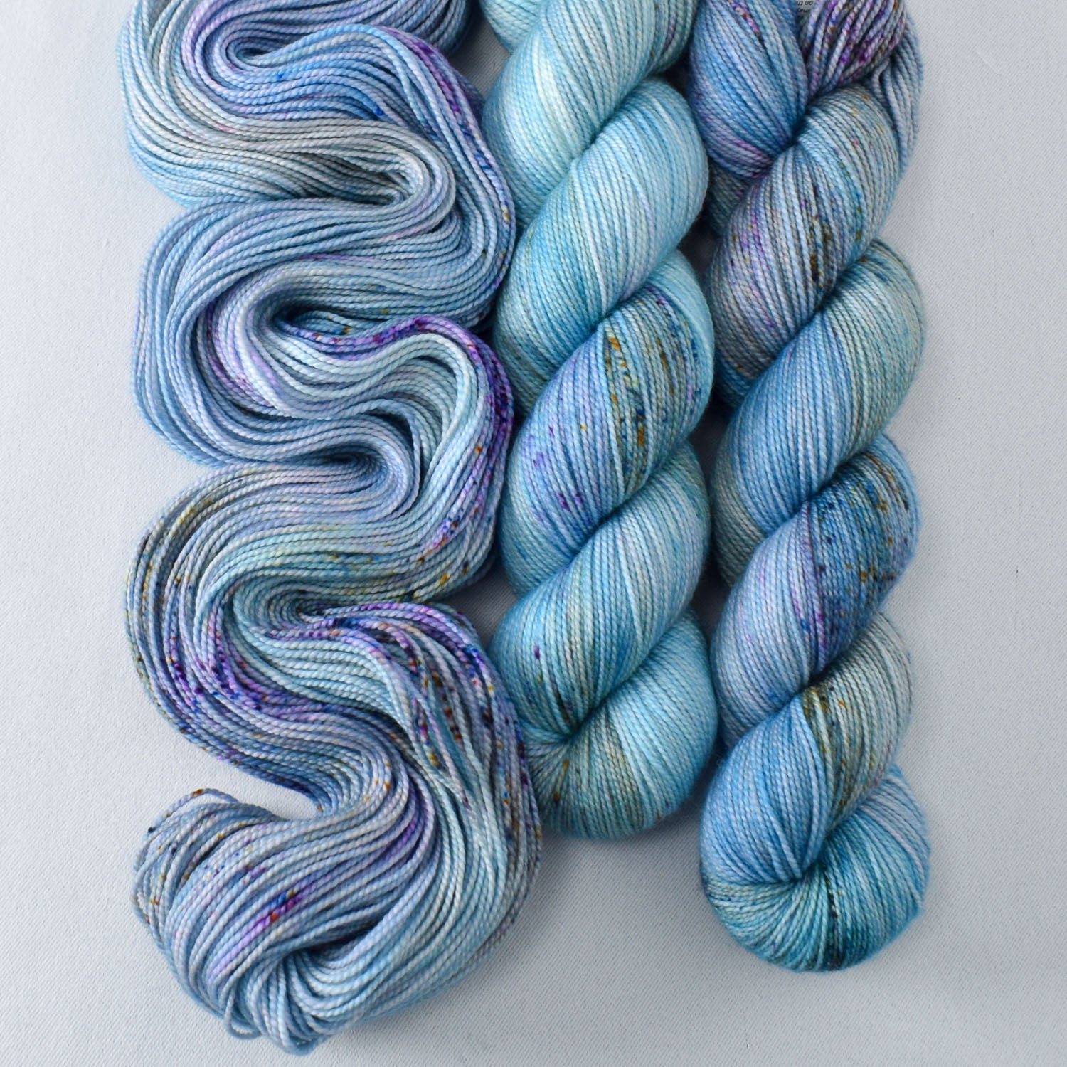Blue Savannah - Miss Babs Yummy 2-Ply superwash Merino wool yarn