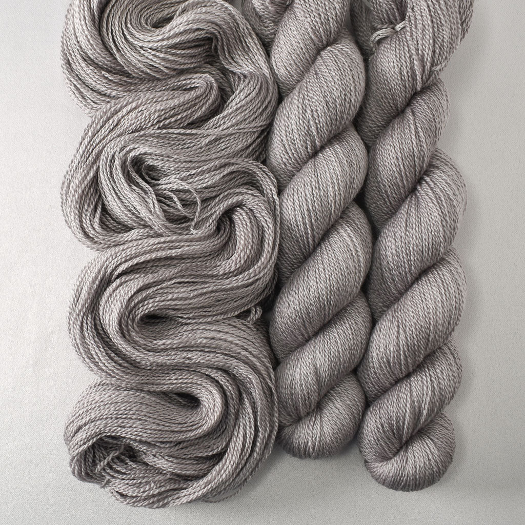Bohemian Waxwing - Miss Babs Yet yarn