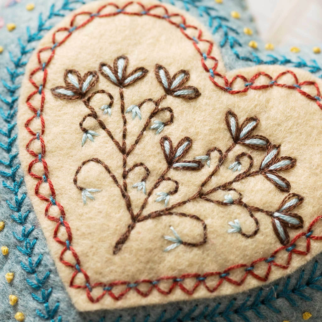 Embroidered Heart Felt Craft Mini Kit