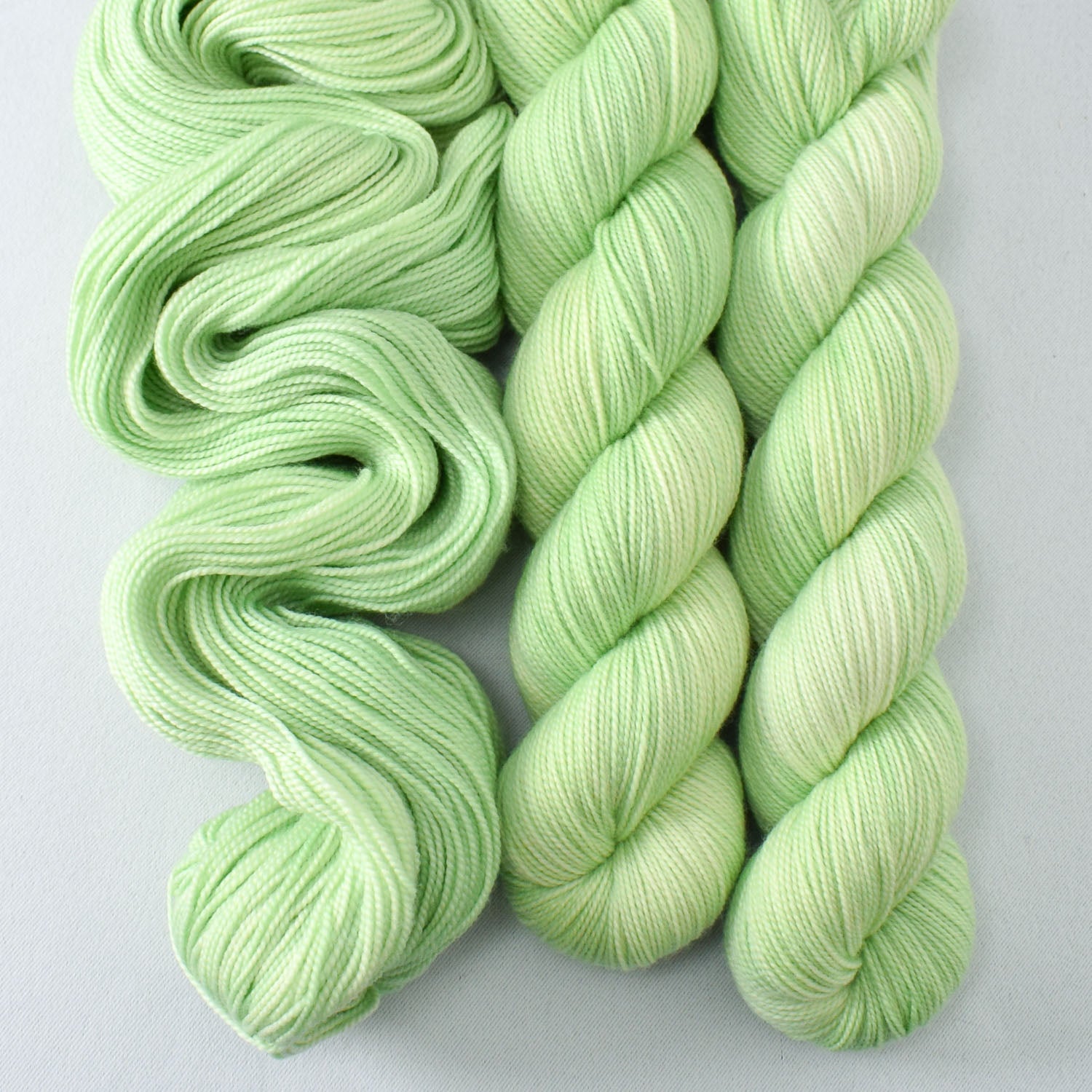 Catnip - Miss Babs Yummy 2-Ply superwash Merino wool yarn