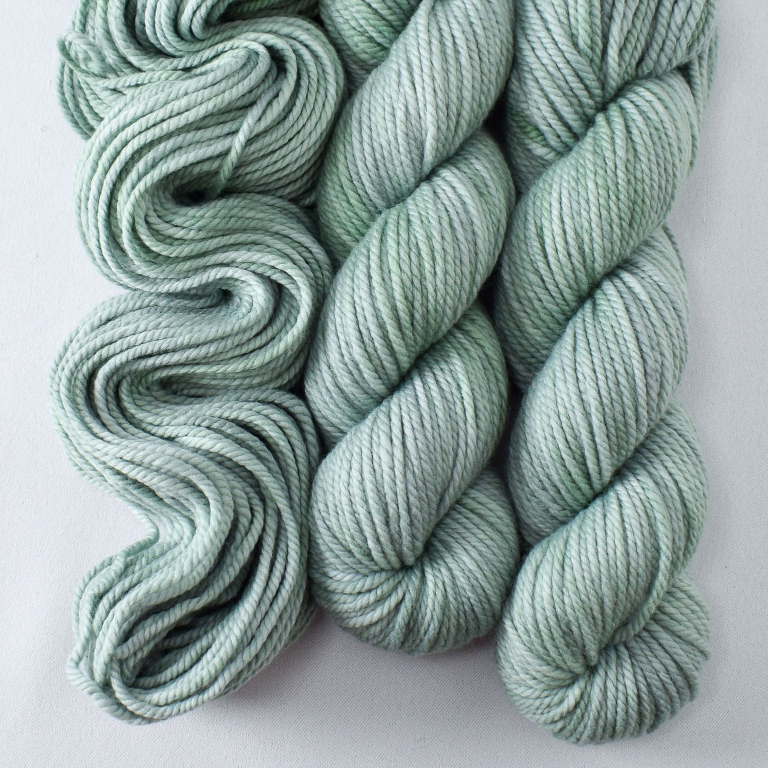 Coconut Bay - Miss Babs K2 chunky merino wool yarn