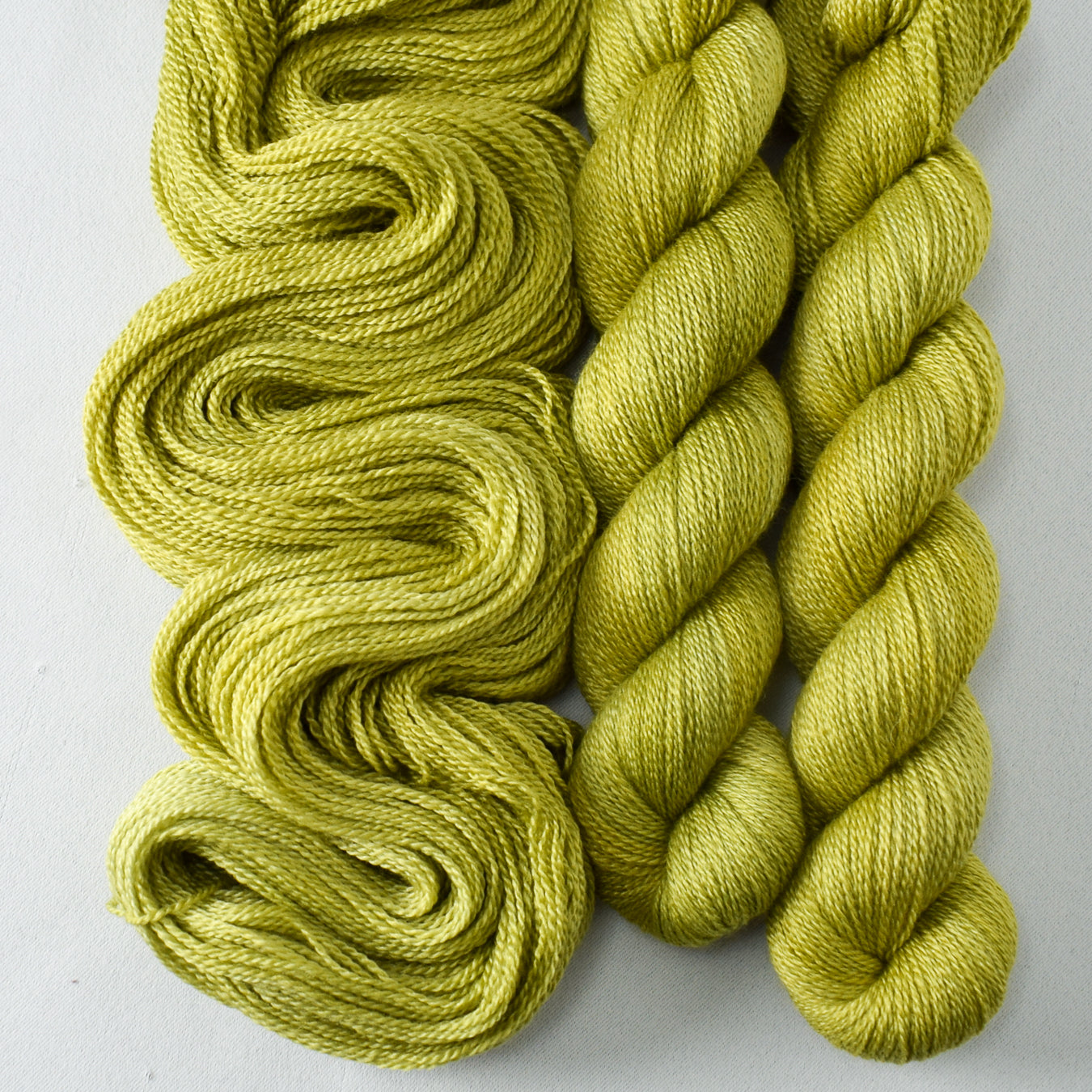 Crocodile Smile - Miss Babs Yet yarn