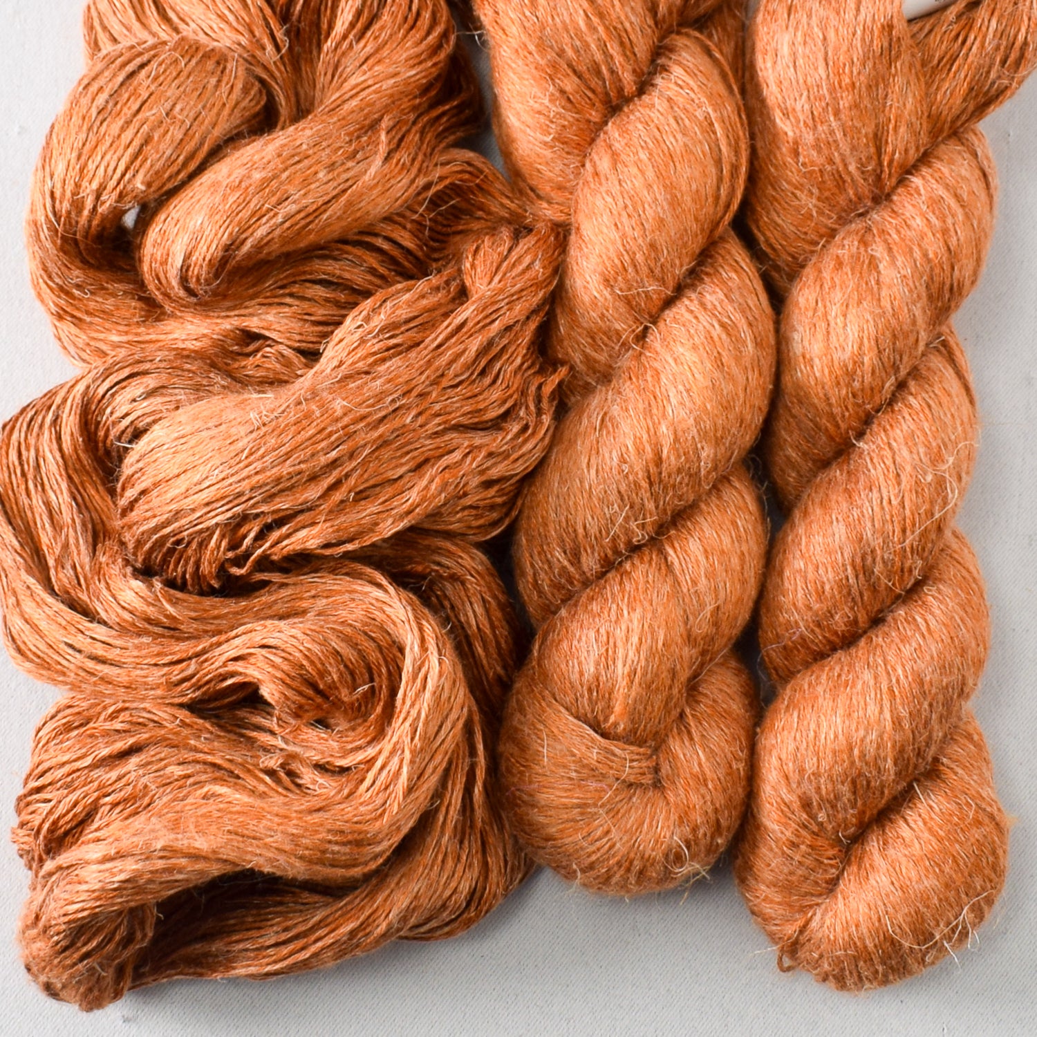 Cygnus - Miss Babs Damask Silk and Linen yarn