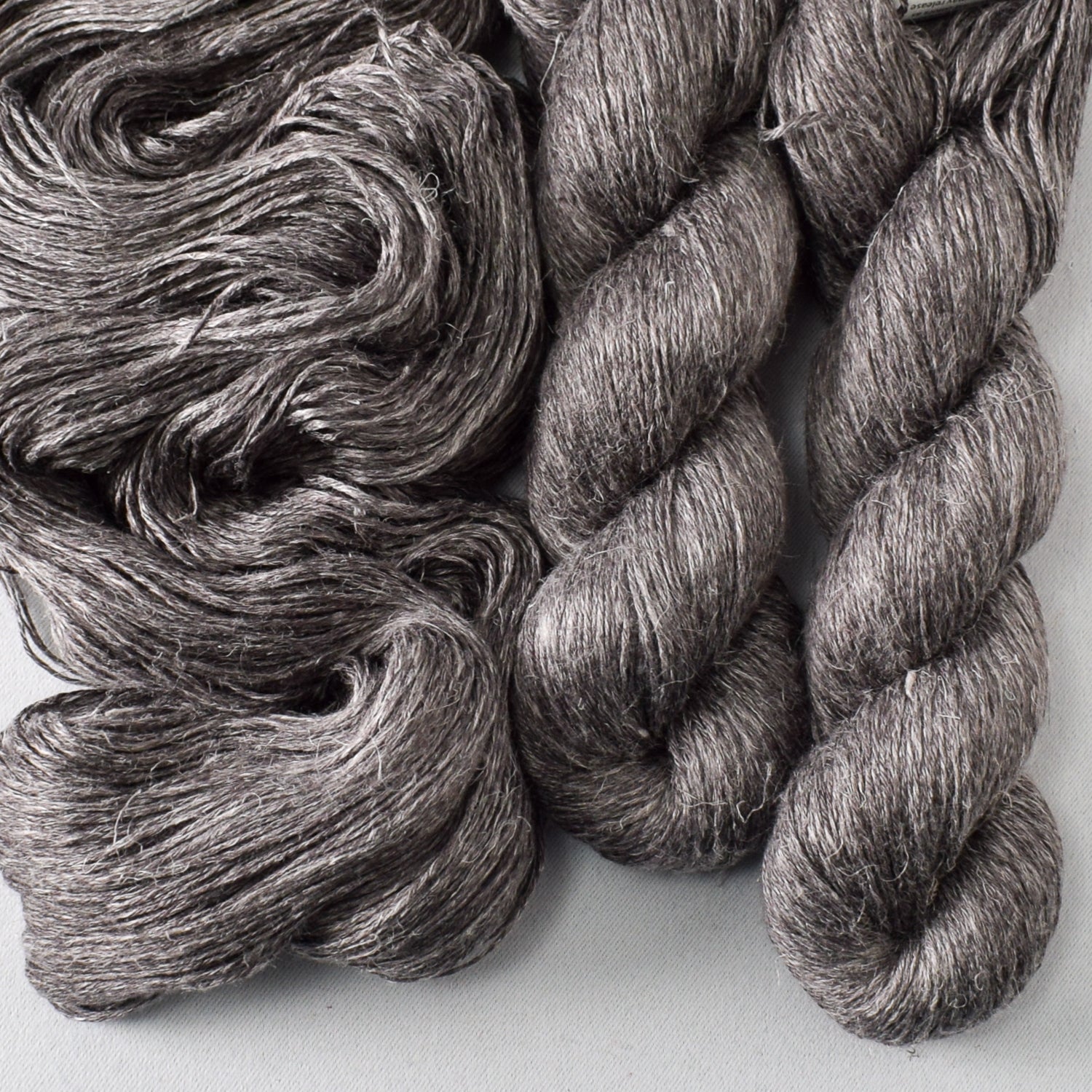 Dark Pegasus - Miss Babs Damask Silk and Linen yarn