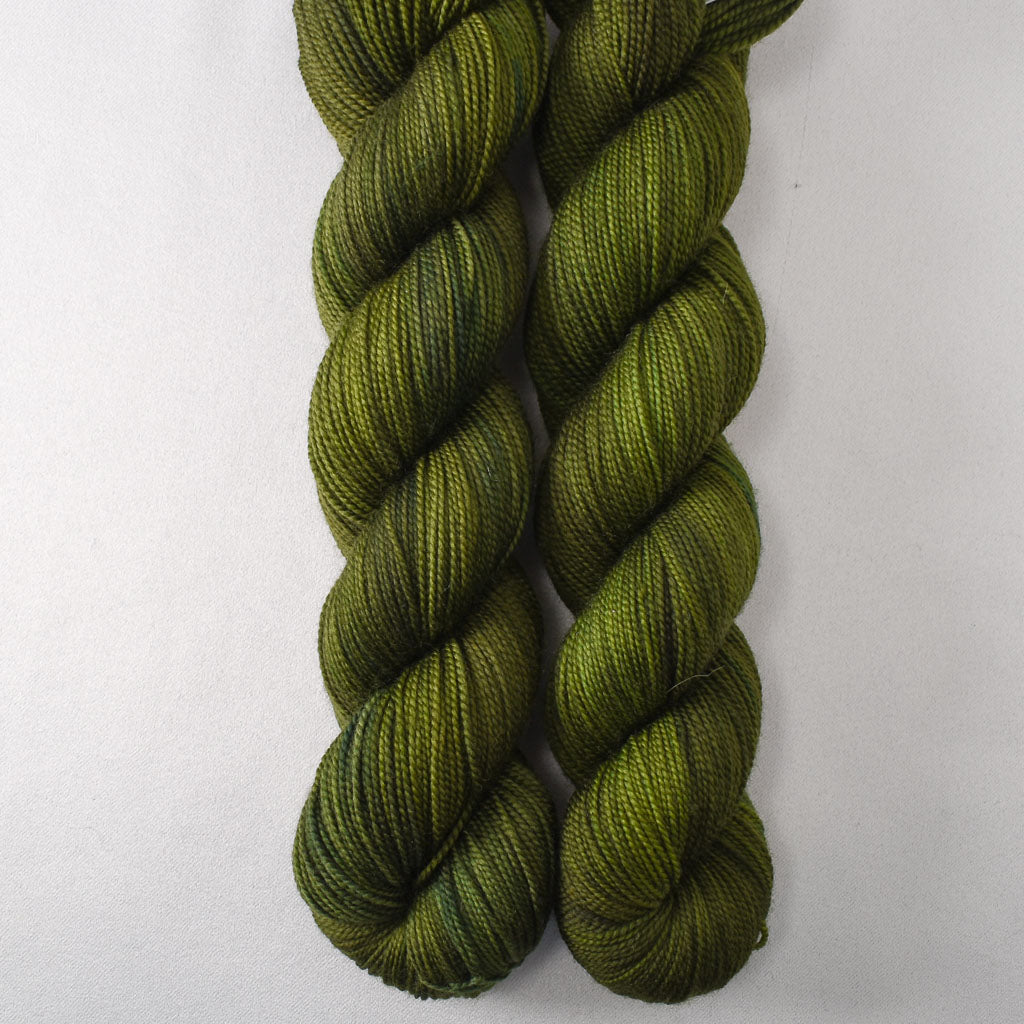 Dundalk - Miss Babs Yummy 2-Ply yarn