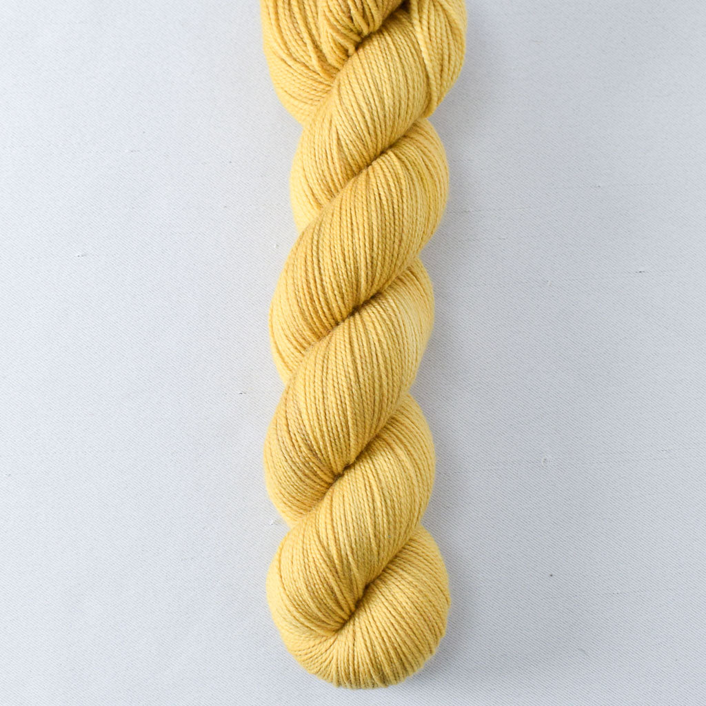 Dutch Iris 9 - Miss Babs Yummy 2-Ply superwash Merino wool yarn