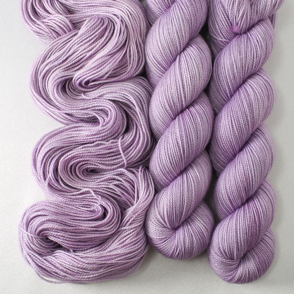 Elurra - Miss Babs Yummy 2-Ply yarn