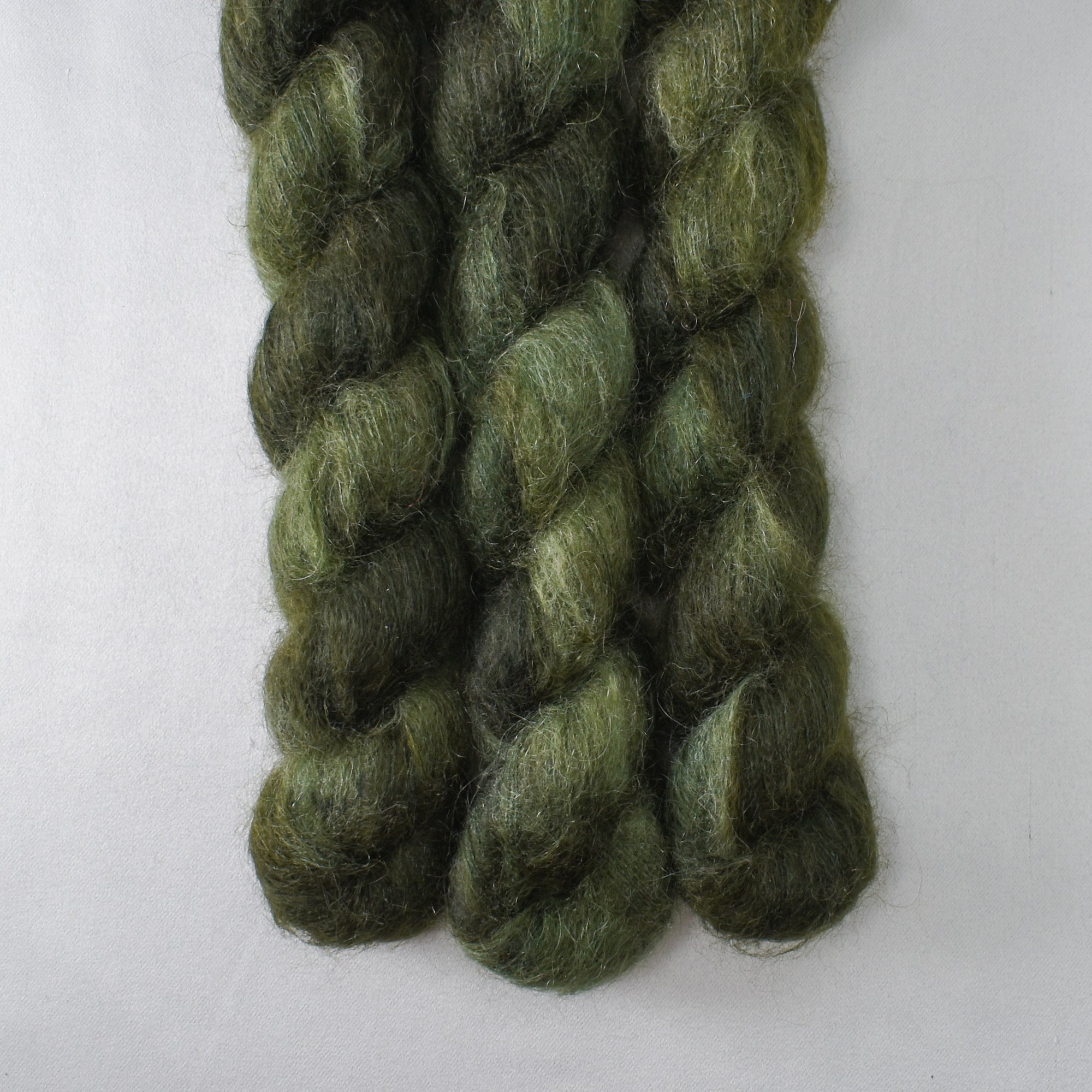 English Yew - Miss Babs Moonglow yarn