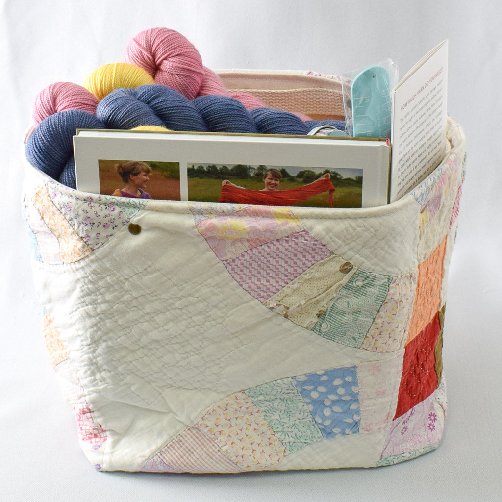 Faded Double Wedding Ring Quilt Bin - QB-2403