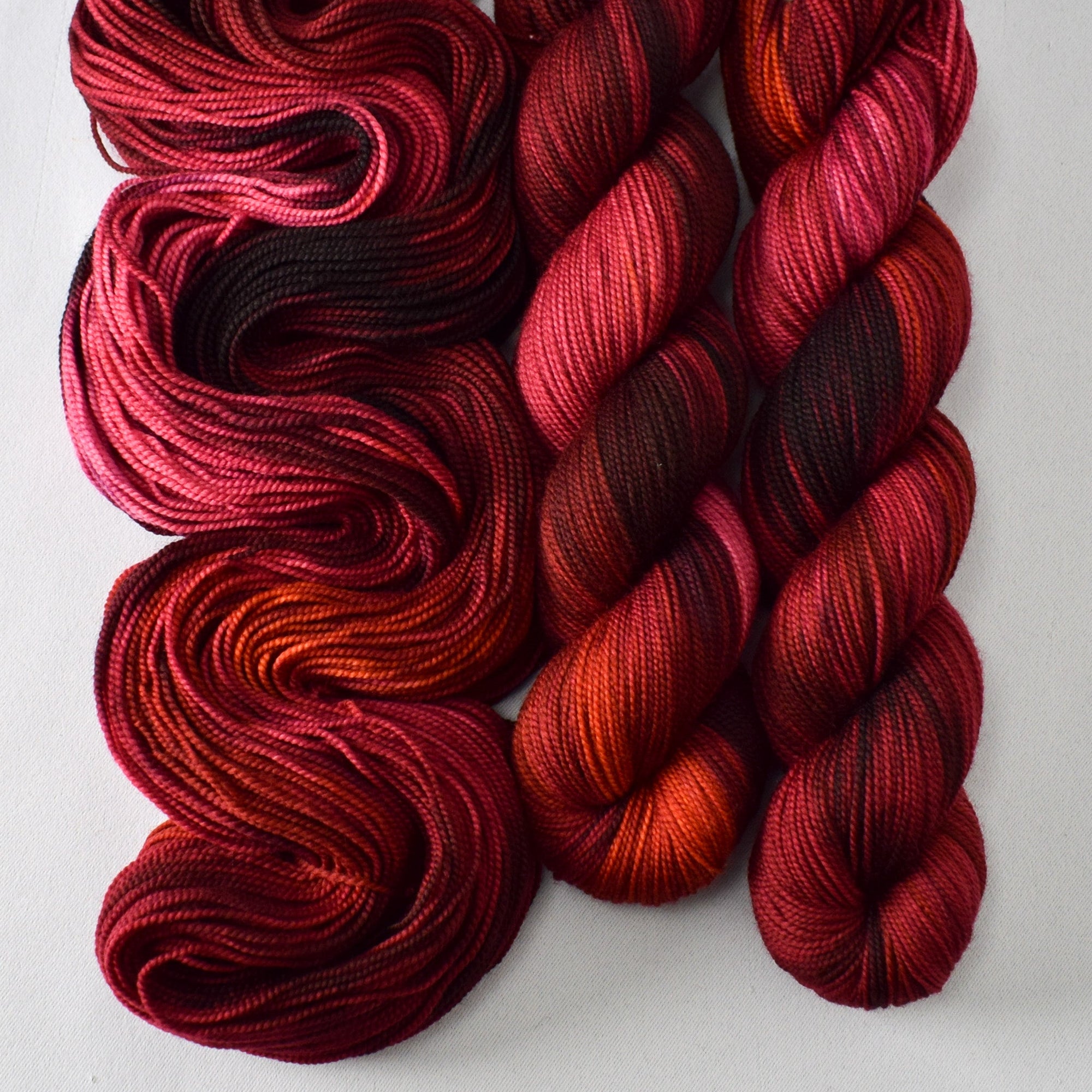 Fireside - Miss Babs Yummy 2-Ply yarn