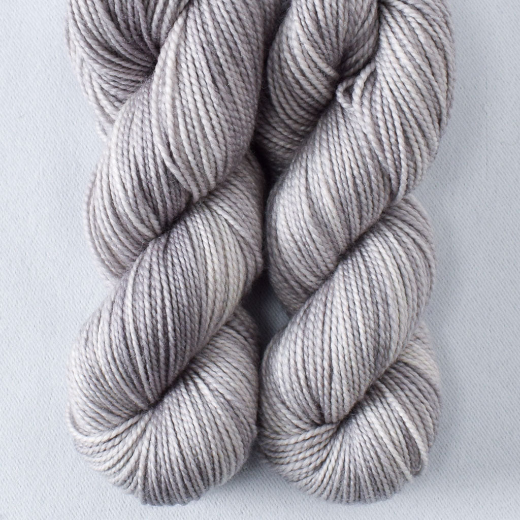 Flagstone - Miss Babs Yummy 2-Ply Toes superwash Merino wool yarn