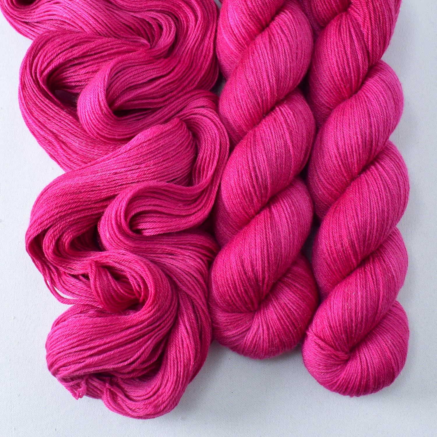 Floyd - Miss Babs Tarte wool blend sock yarn