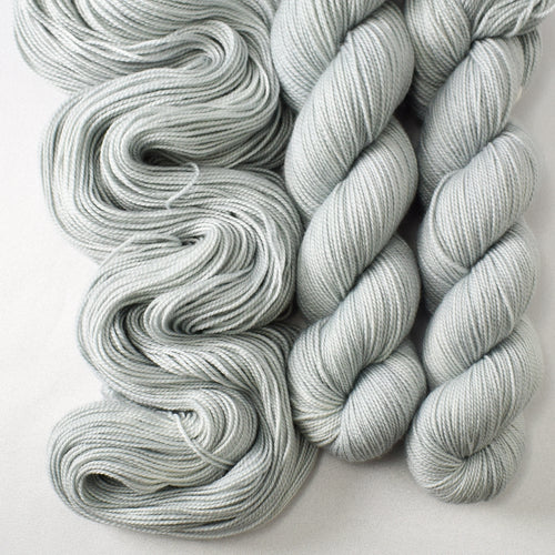 Fogbound - Miss Babs Yummy 2-Ply yarn