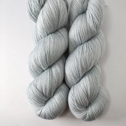 Fogbound - Miss Babs Yearning yarn