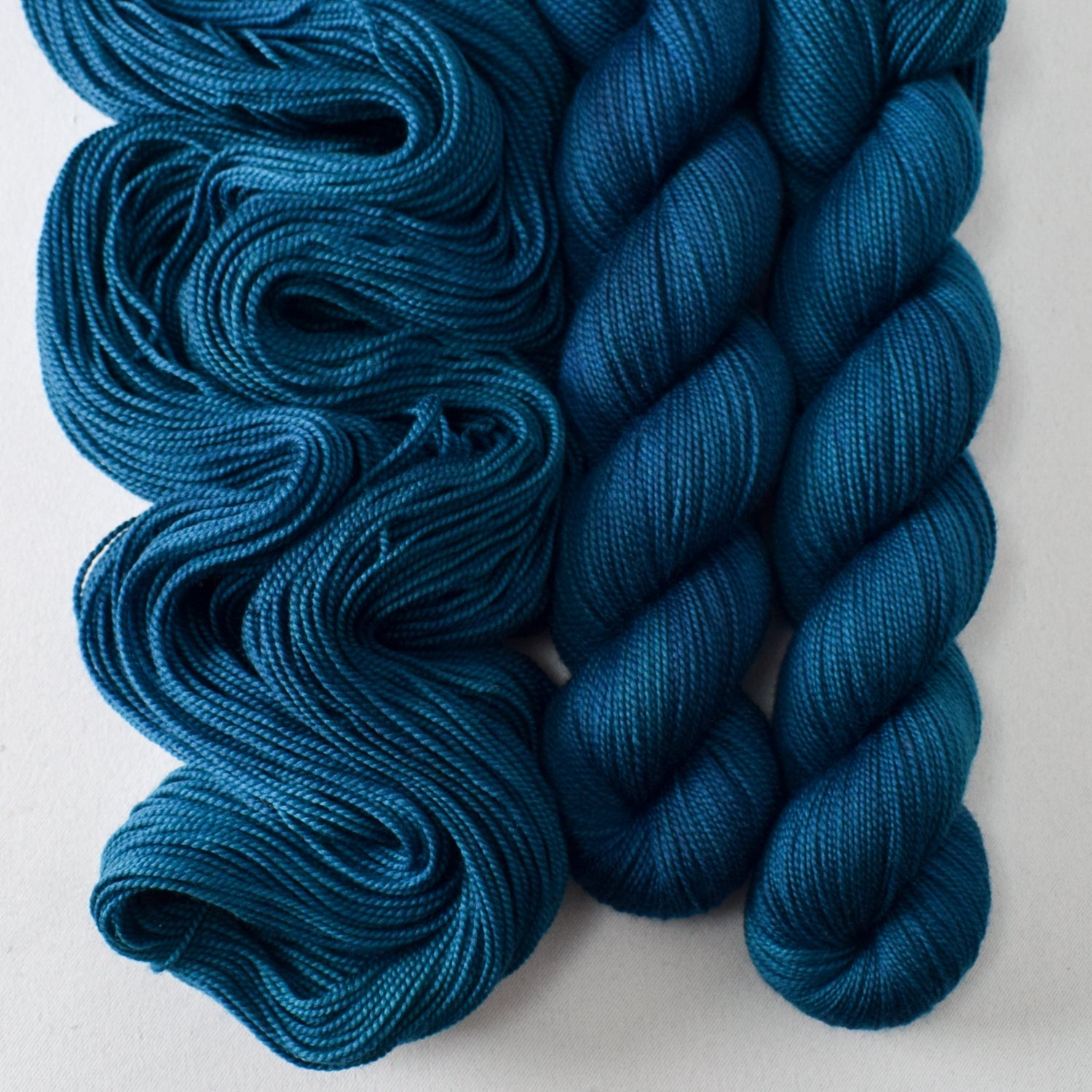 Forest River - Miss Babs Yummy 2-Ply superwash Merino wool yarn